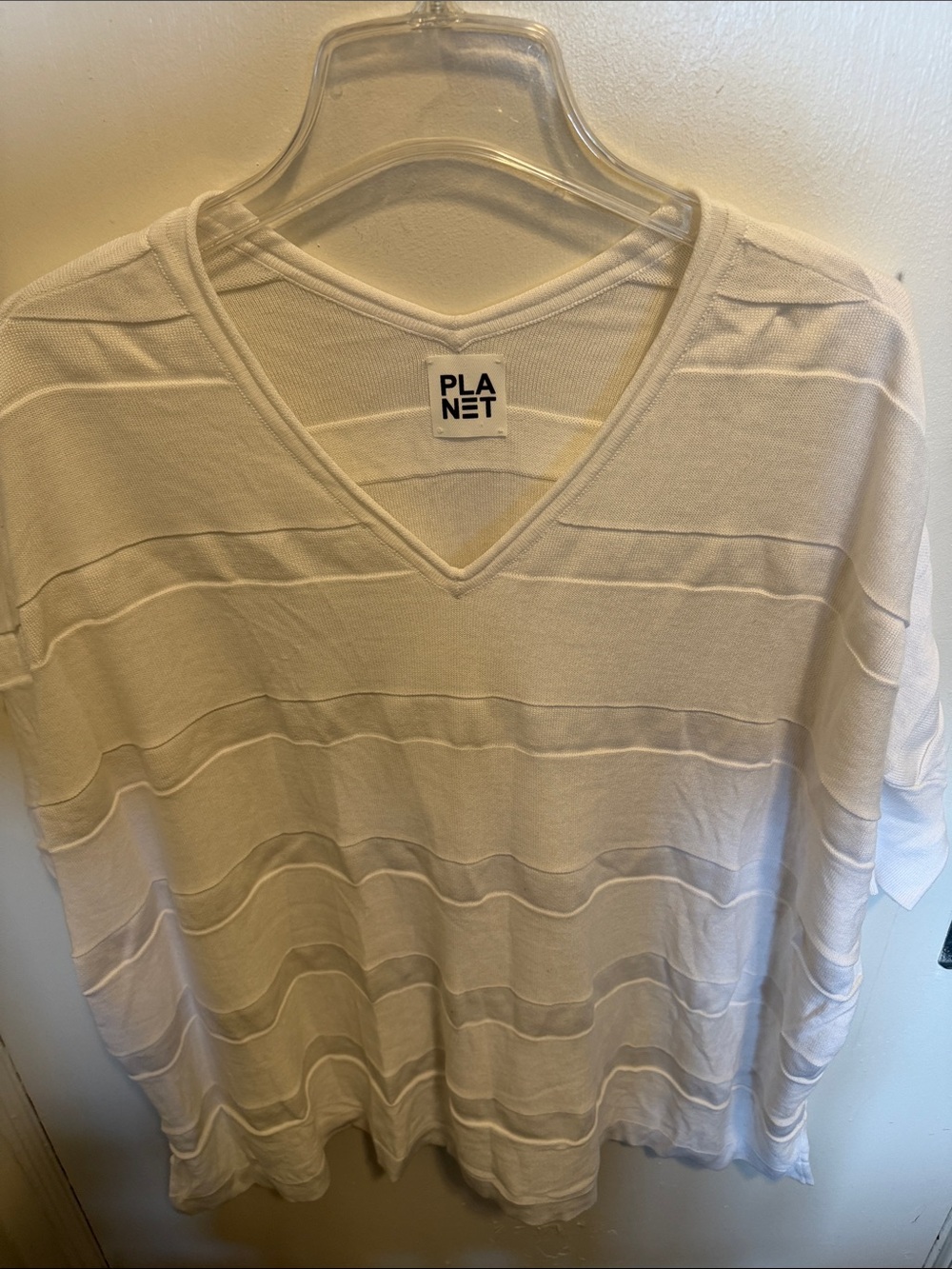 Planet V-Neck Short Sleeve Tee in Cream